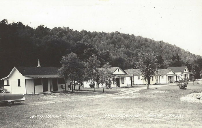 Rainbow Camp (Toastys Cabins) - Old Postcard View (newer photo)